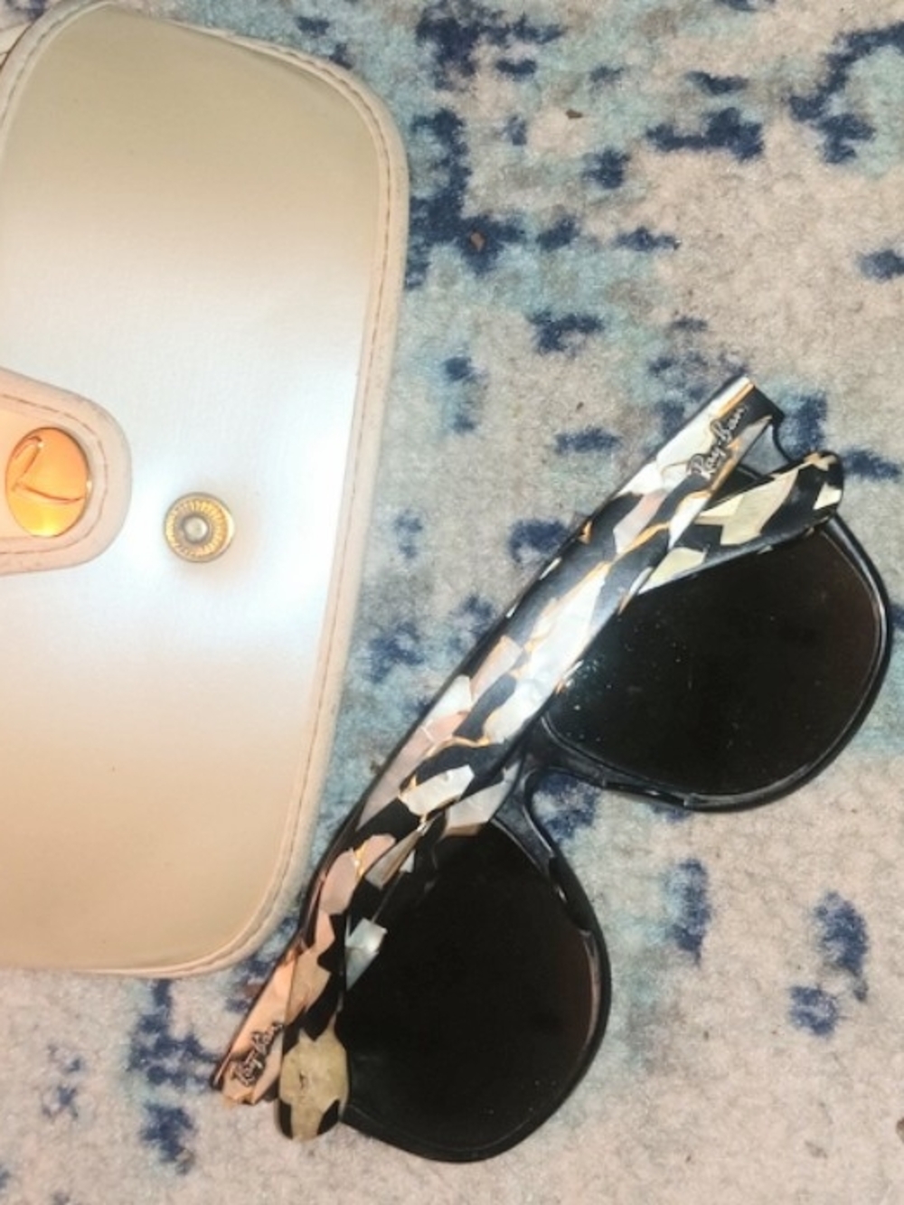 Ray-Ban Black Sunglasses with Cream and Black Patterned Arms W/ Vintage Case